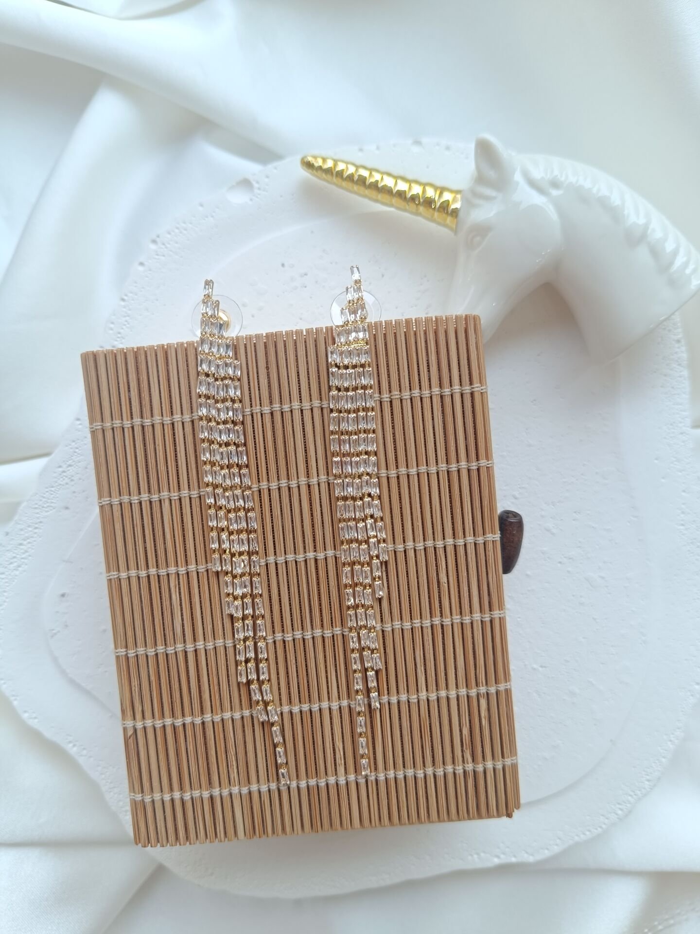 İnce Rose Gold Su Yolu Küpe