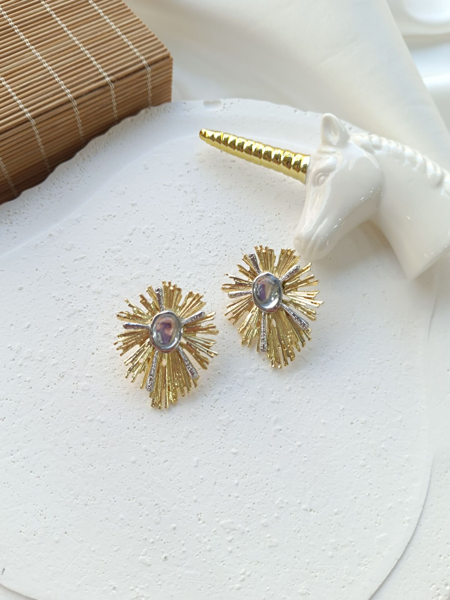Gold -  Gümüş Detaylı Küpe
