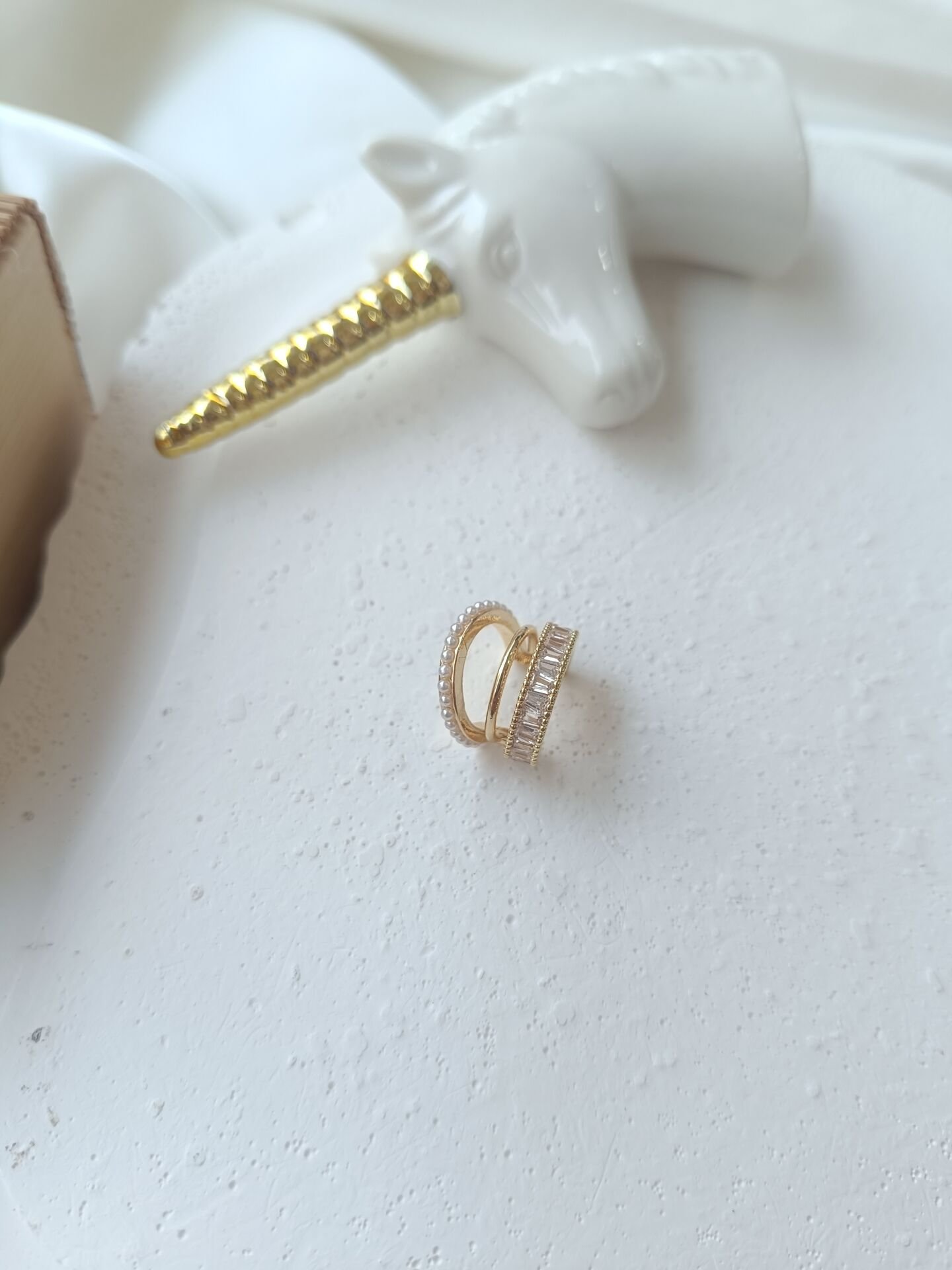 İncili Taşlı Earcuf