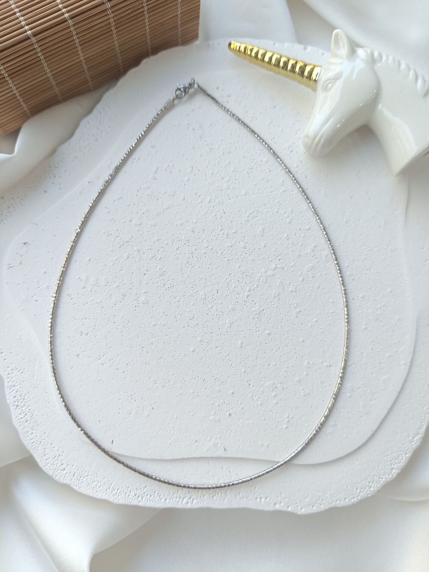 İnce Sarmal Choker Kolye