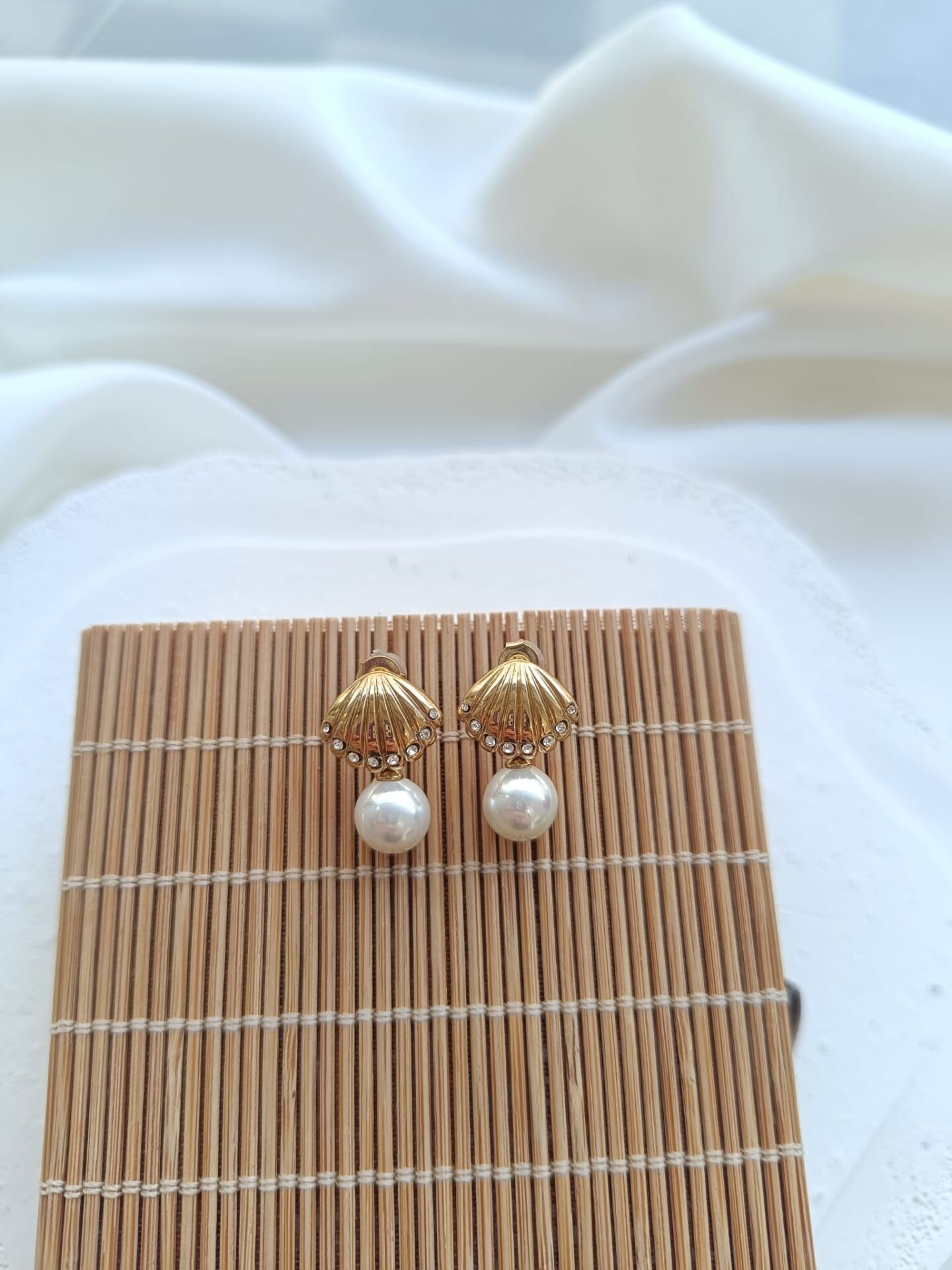 Mini Deniz Kabuğu Çelik İnci Küpe