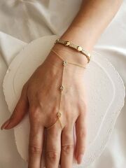 Fatma Ana Eli Şahmeran