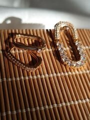 Üçlü Taşlı Tasarım Küpe