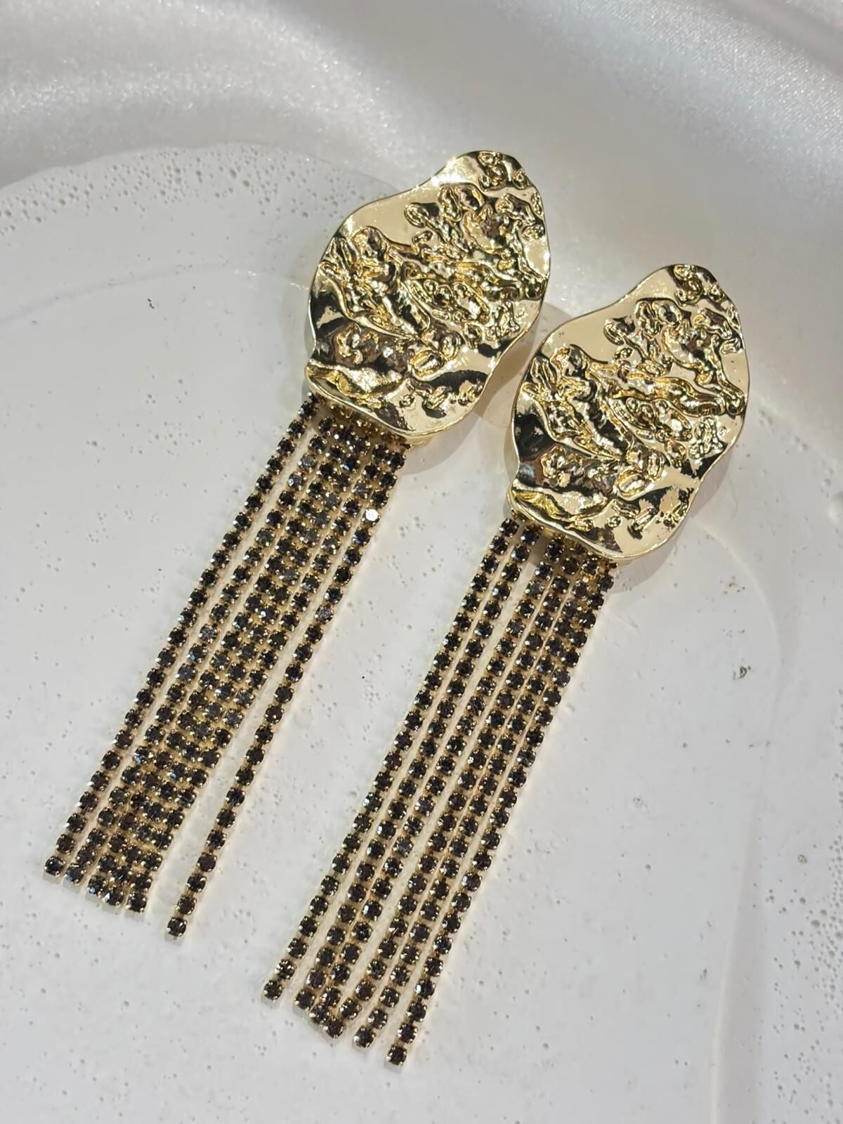 Gold Zincir Detaylı Uzun Küpe