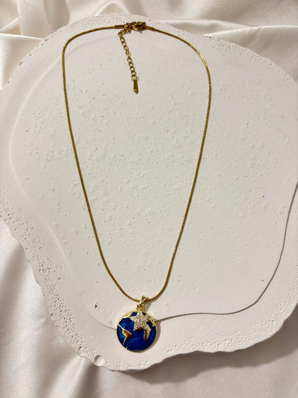 Çelik Gold Dünya Model Kolye