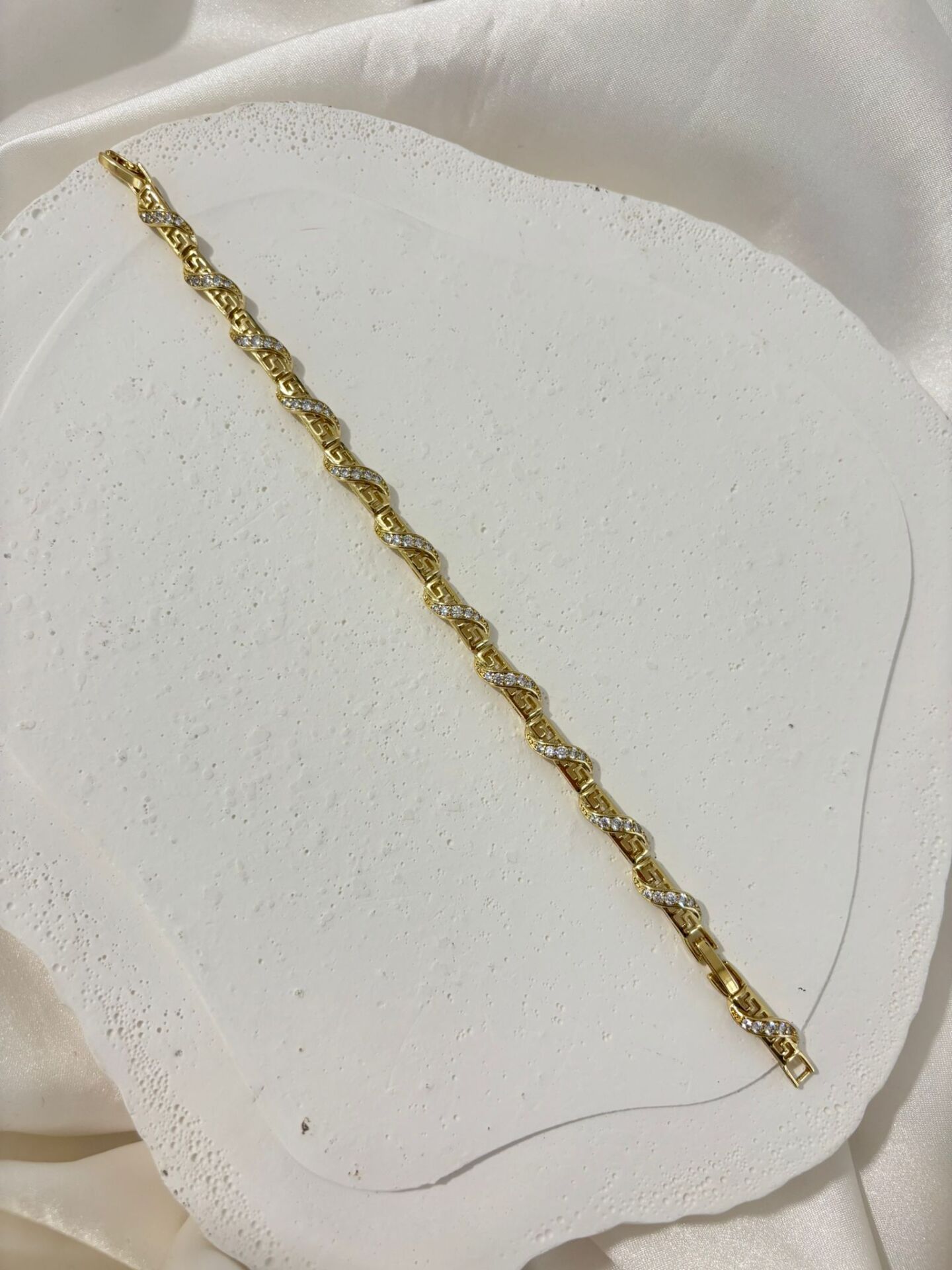 Xuping Taşlı Tasarım Bileklik