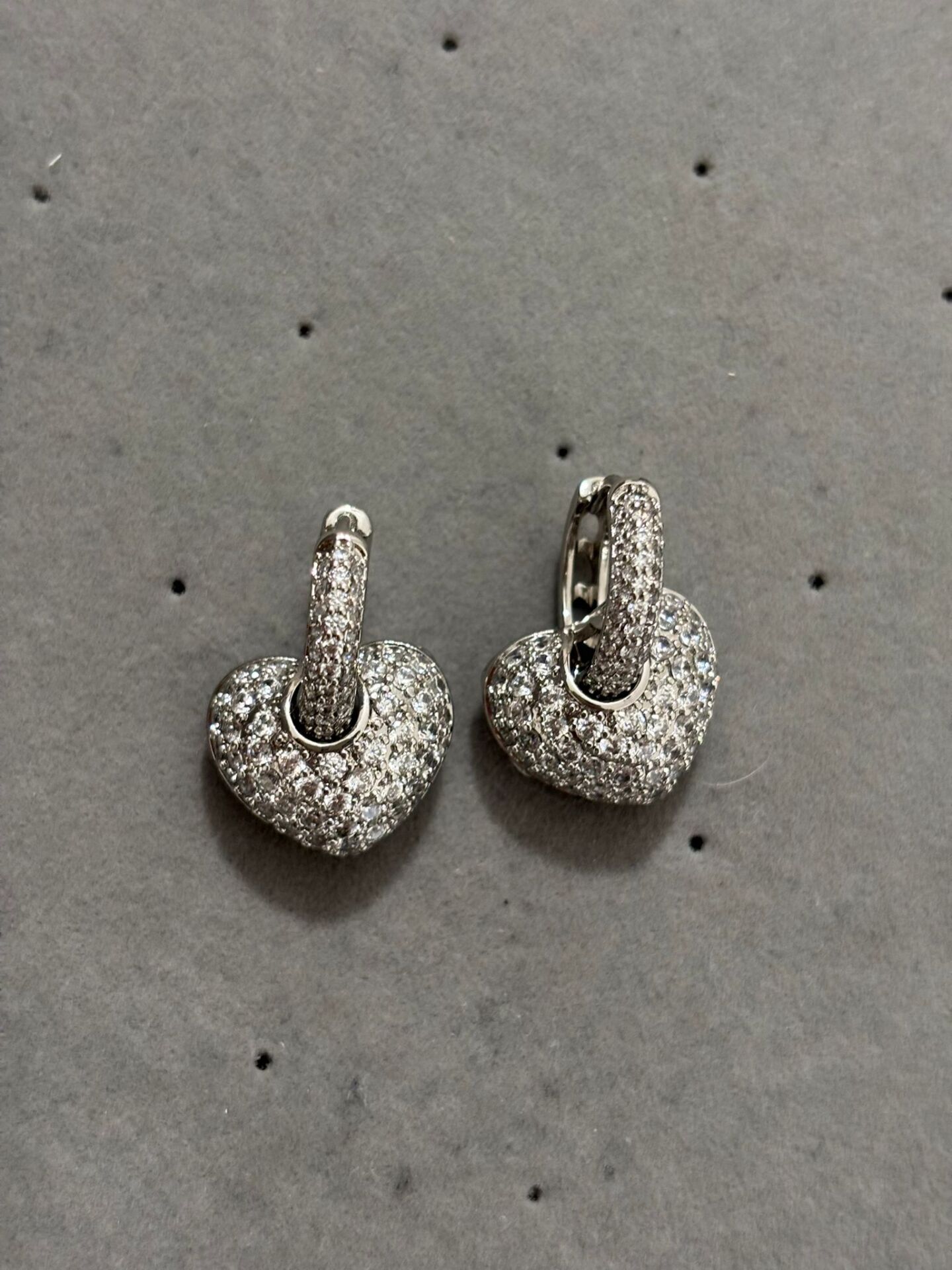 Xuping Silver Kalpli Taşlı Küpe