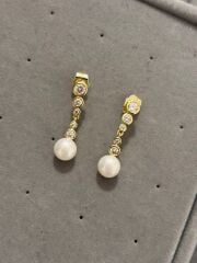 Xuping Sıralı Taşlı İncili Küpe