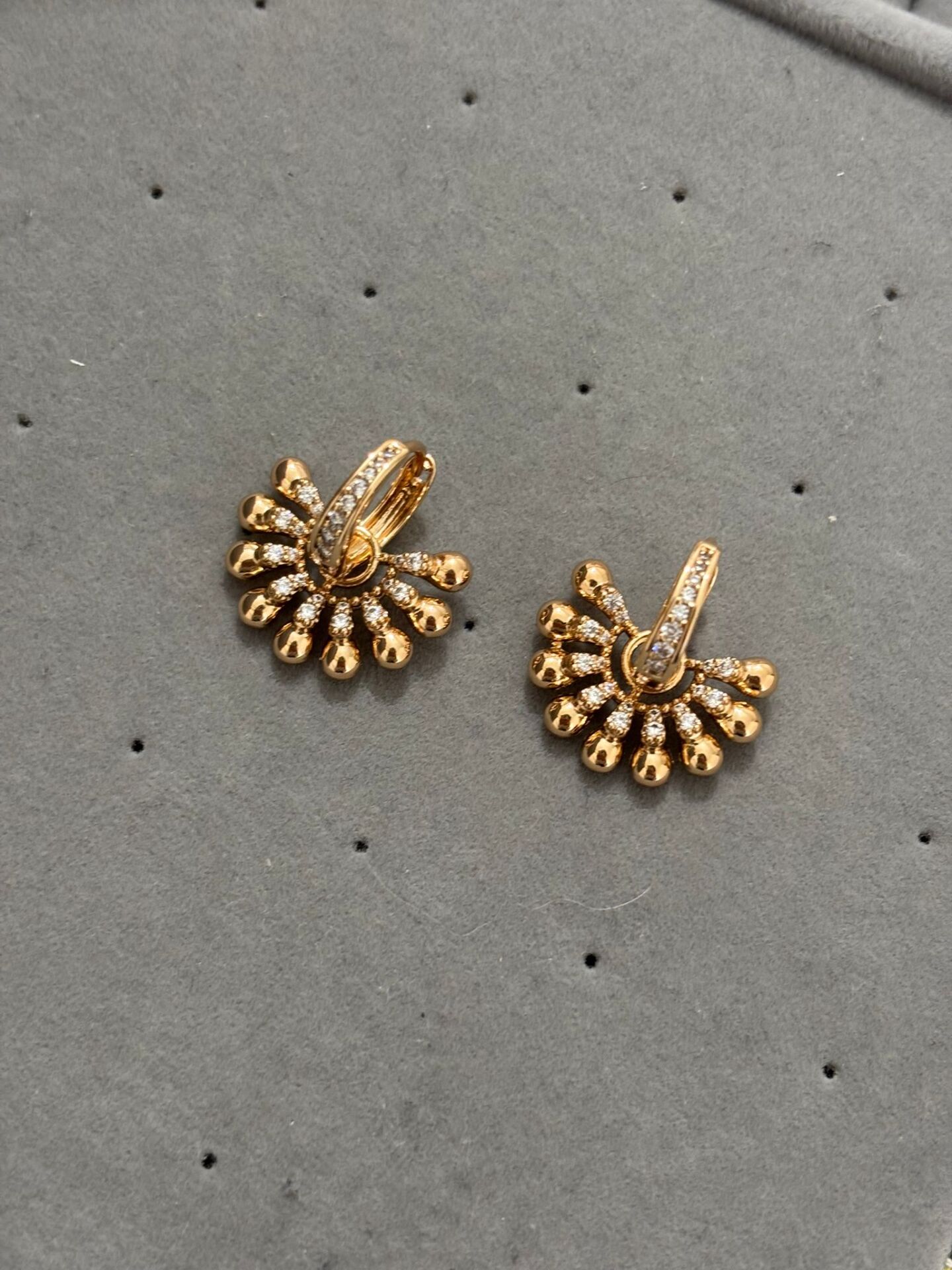 Xuping Rosegold Mini Taşlı Küpe