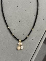 Çelik Siyah Boncuklu Kolye