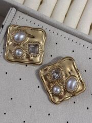 Kare Taşlı-İncili Çelik Küpe