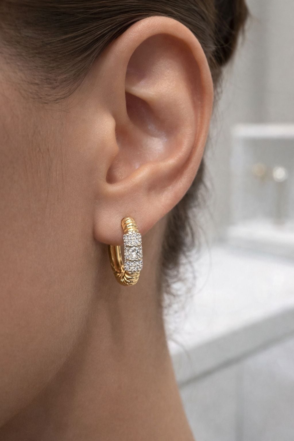 Xuping Yarı Taşlı Yassı Halka