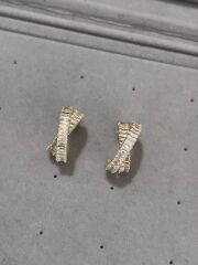 Xuping İkili Taşlı Gold Küpe