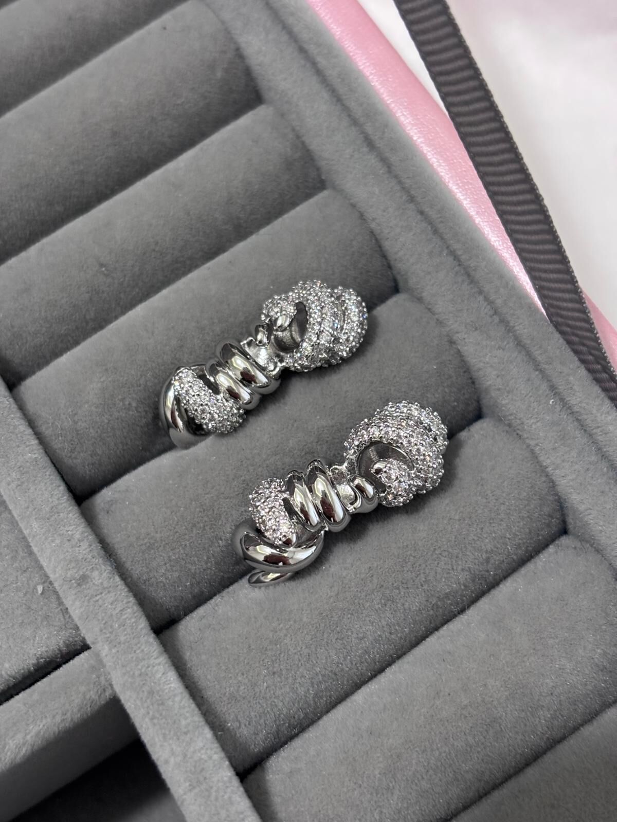 Xuping Düğüm Silver Küpe