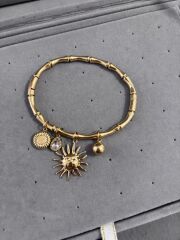 Çelik Güneş Charmlı Kelepçe