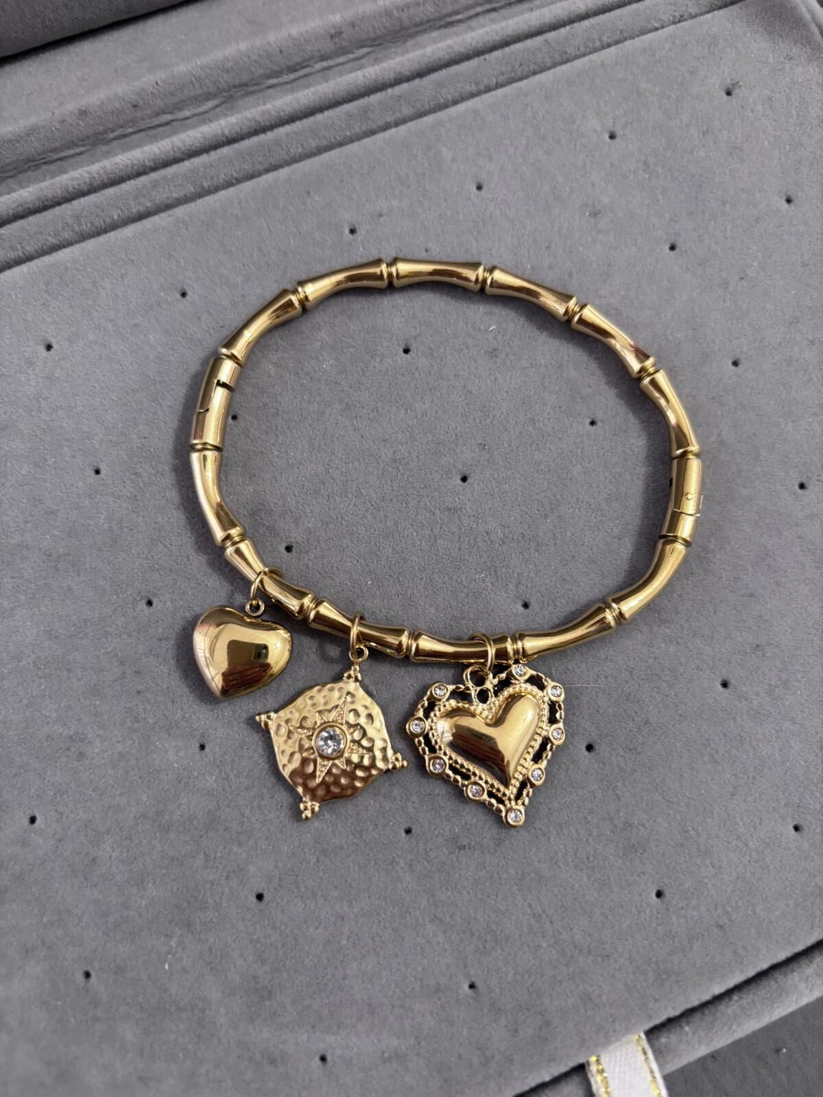 Çelik Kalpli Charmlı Kelepçe