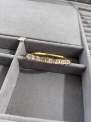 Sıralı Taşlı Çelik Kelepçe