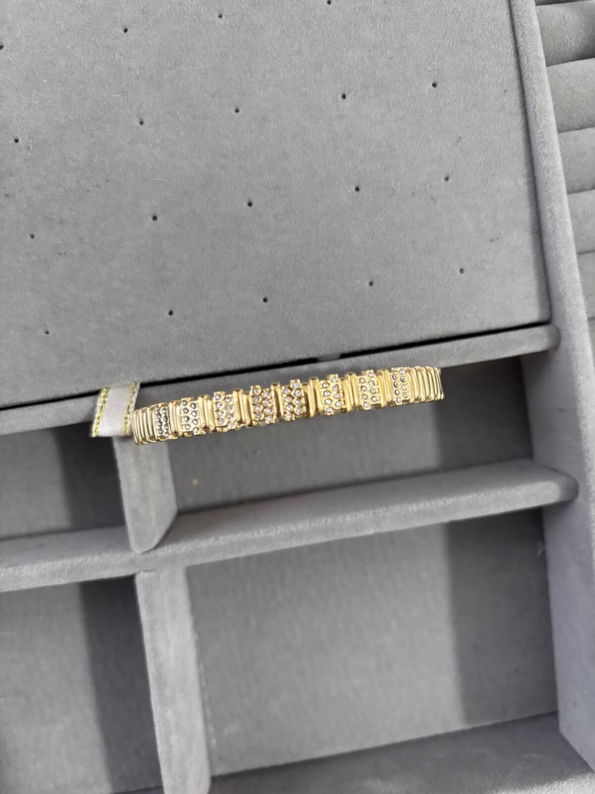 Çelik Taşlı Kelepçe